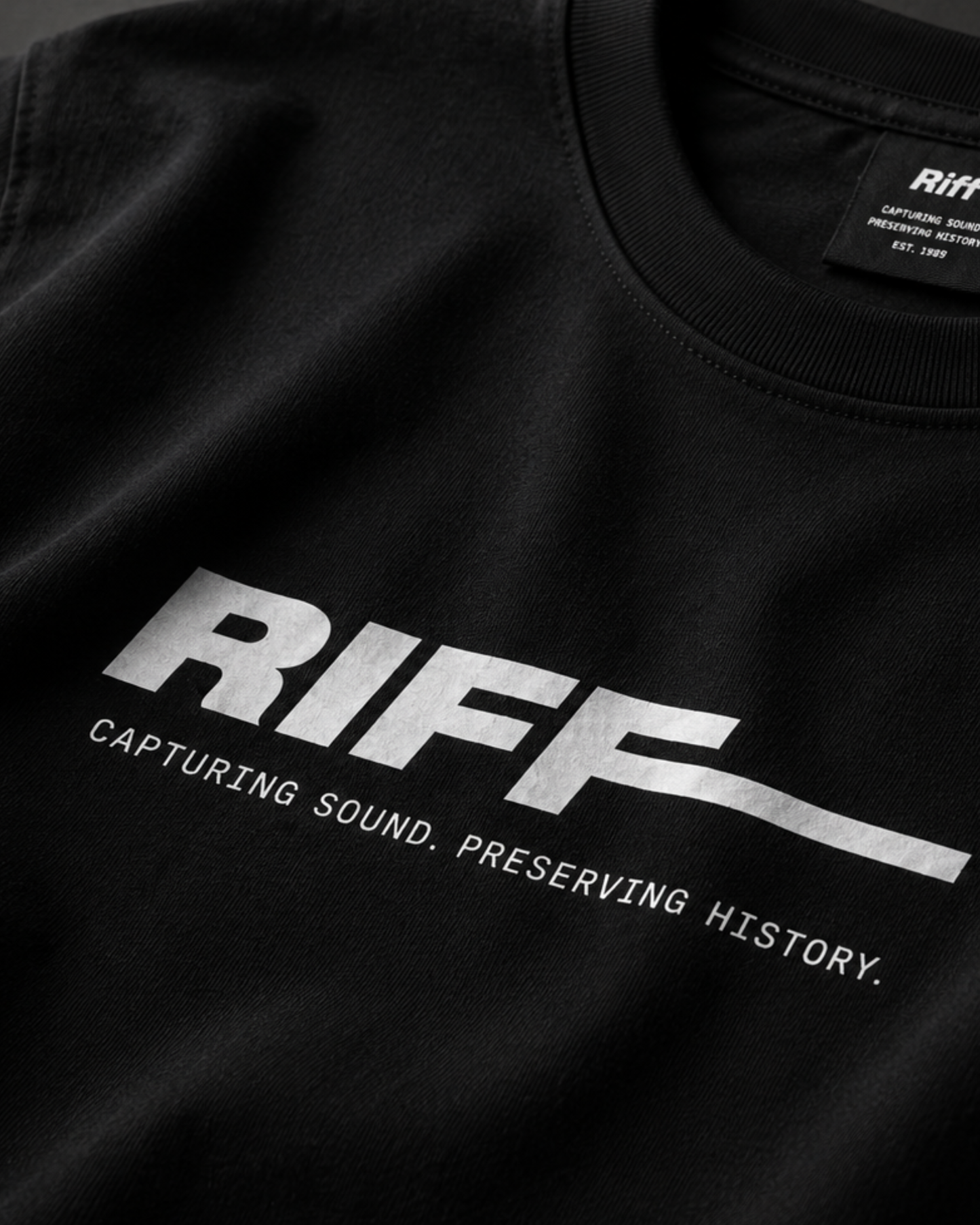RIFF RF 004 — Signature